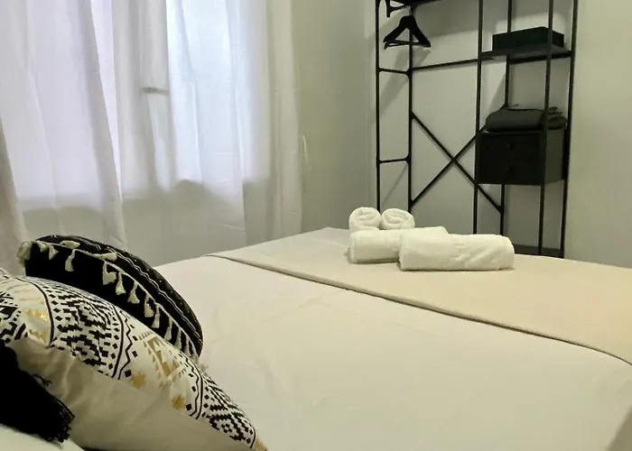 Peramore Apartment *